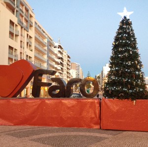 Árvore de Natal Gigante <br> 1225€